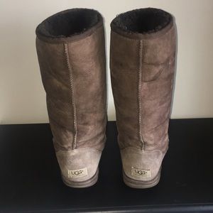 UGG CLASSIC TALL BOOTS